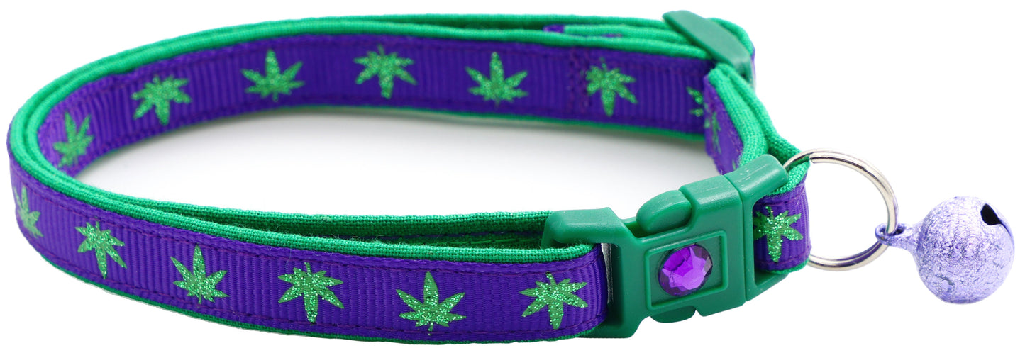 Marijuana Leaves Breakaway Cat Collar-15