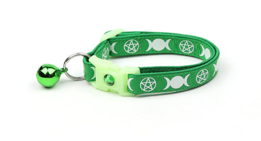 Witch's Familiar on Green Cat Collar-0